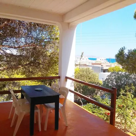 Stouki Seaview House *